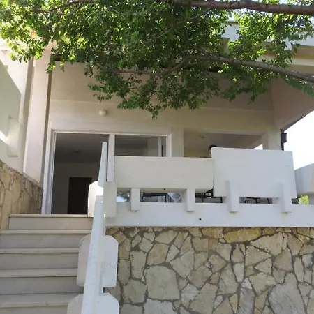 Marija I Lucija Holiday home Banj